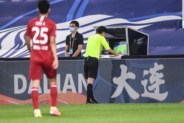 罗马诺：曼联支持奥纳纳&对他有信心