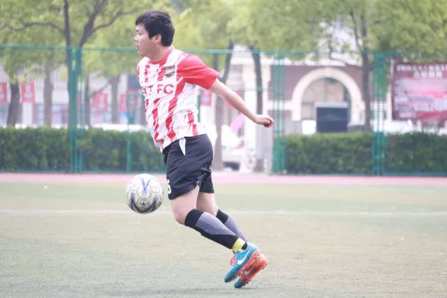 胡金秋20分李凯尔16分 中国男篮力克安哥拉